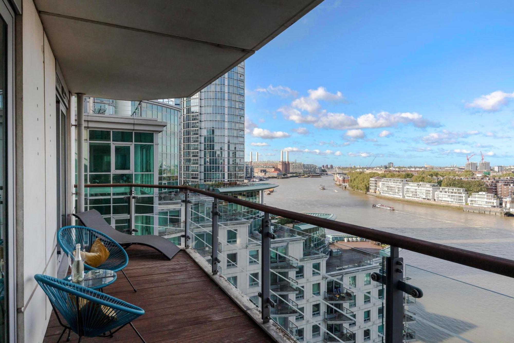 Best Thames View In Town! Large Luxxe Nomad Design Family Home Londres Habitación foto